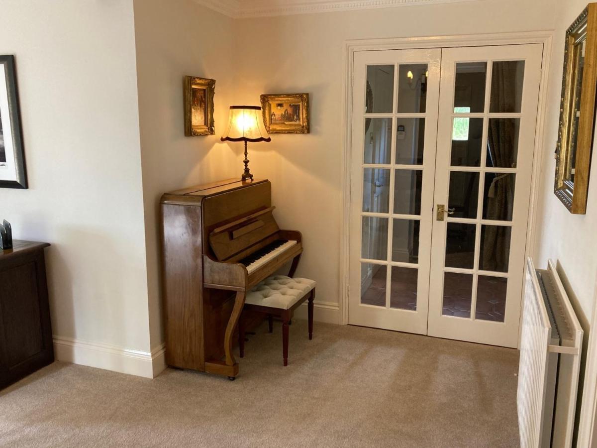 Exclusive 2 Bedroom Apartment With Summer House And Hot Tub Daventry Extérieur photo