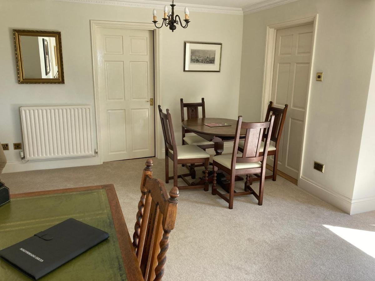 Exclusive 2 Bedroom Apartment With Summer House And Hot Tub Daventry Extérieur photo