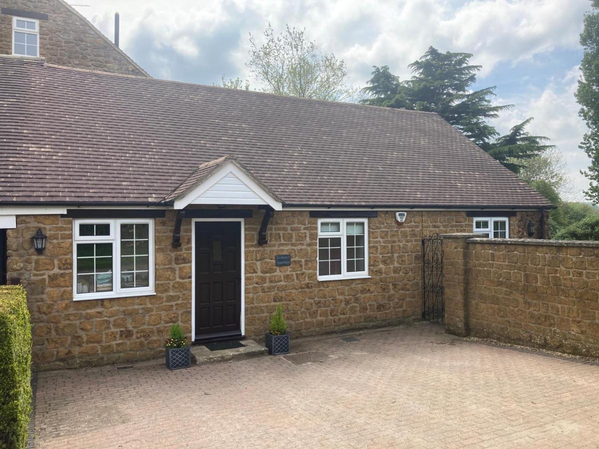 Exclusive 2 Bedroom Apartment With Summer House And Hot Tub Daventry Extérieur photo